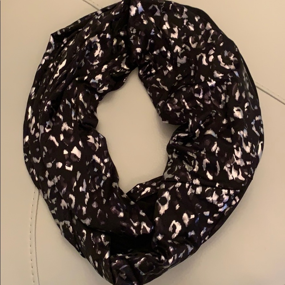 Infinity scarf NWOT